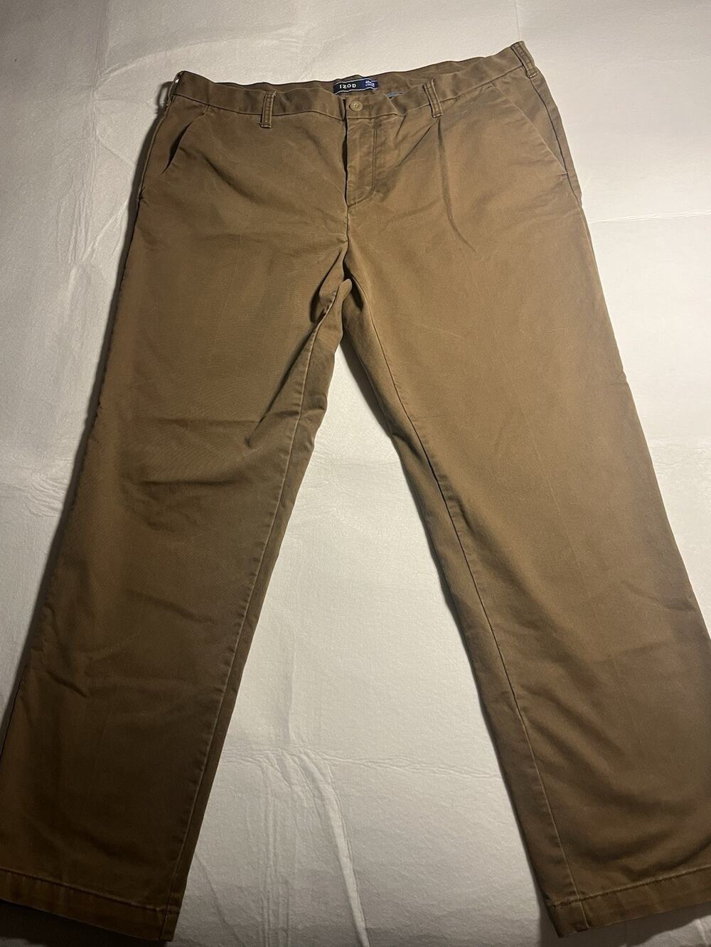 IZOD Chino Pants Mens 40x32 Brown Khaki Straight Fit Flat Front Casual